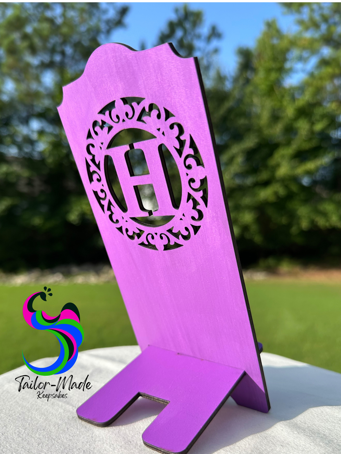 Personalized Cell Phone Stand with Decorative Initial | Tailor-Made Keepsakes