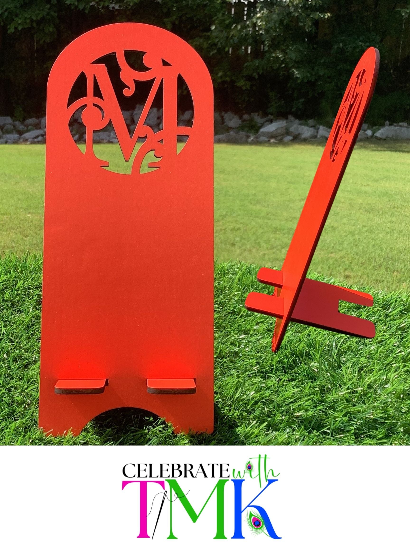 Fancy initial phone stand